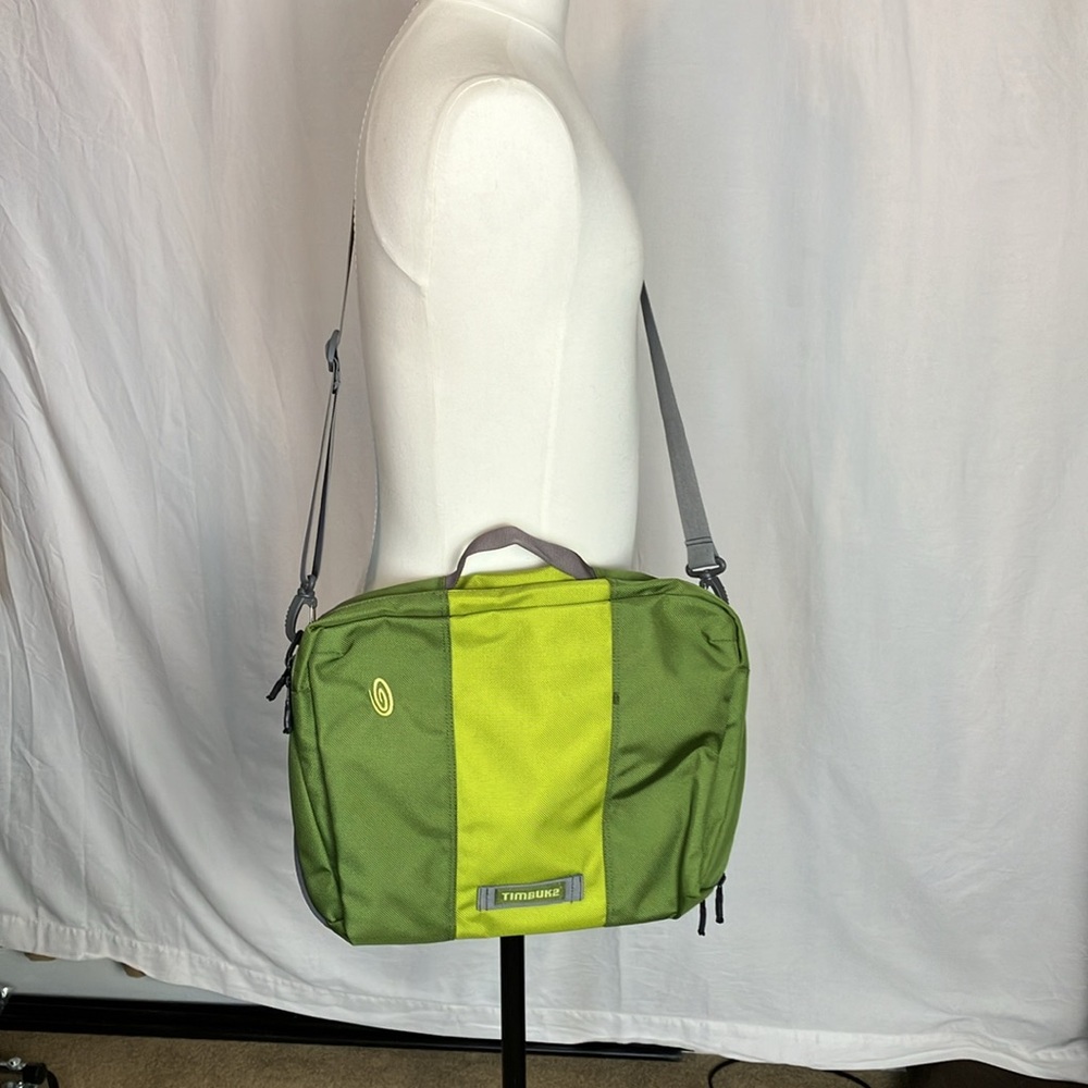 Timbuk2 green laptop bag